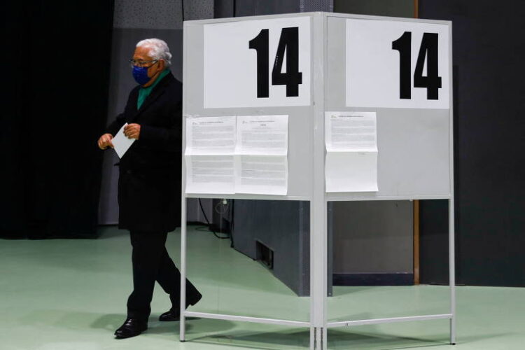 Inquérito vai revelar posições de emigrantes portugueses sobre temas como eleições