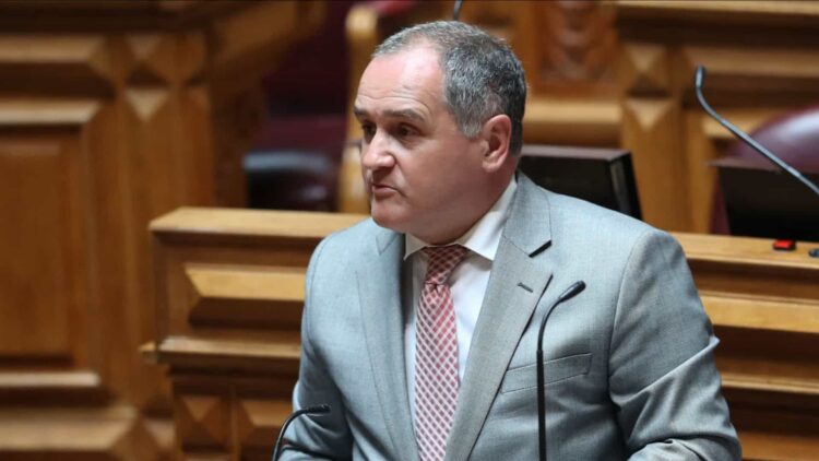 Paulo Pisco em França e no Luxemburgo para encontro com as comunidades 11 Paulo Pisco em França e no Luxemburgo para encontro com as comunidades