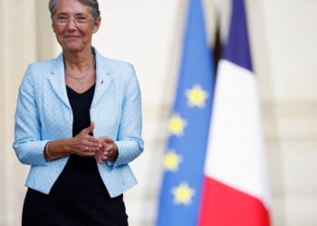 Portugueses destacam capacidade de trabalho e de diálogo a nova primeira-ministra francesa