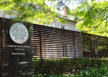 Brasil. Estado português condenado a pagar diferenças salariais a funcionários consulares