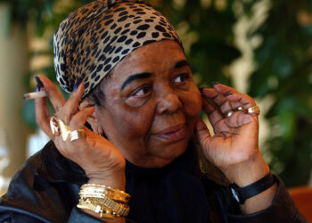 jnlx050306cs6
cesaria evora
Cesar Santos