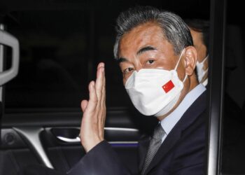 Chefe da diplomacia chinesa defende reforço da cooperação com Timor-Leste