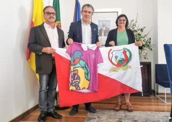 Culto da Nossa Senhora da Nazaré no Brasil traz delegação de Ourém do Pará "às origens"