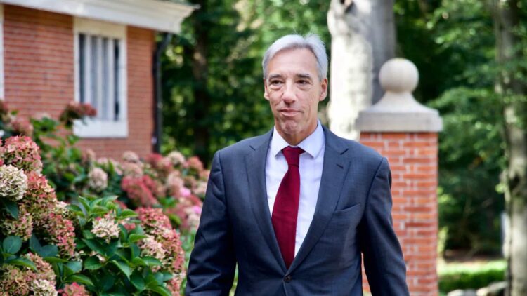 Ministro dos Negócios Estrangeiros desloca-se a Nova Iorque 11 Ministro dos Negócios Estrangeiros desloca-se a Nova Iorque