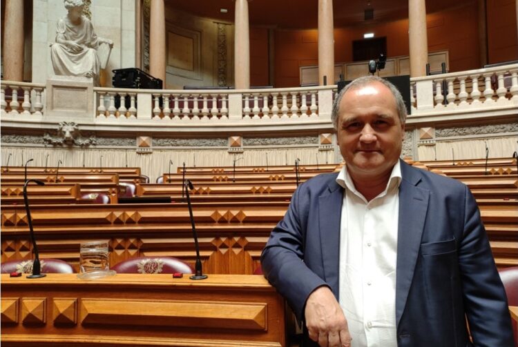 PS apresenta novas propostas para as comunidades portuguesas 11 PS apresenta novas propostas para as comunidades portuguesas