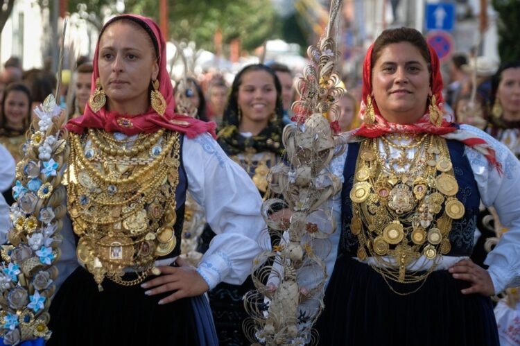 800 mordomas e 94 milhões de euros em ouro na Romaria d’Agonia