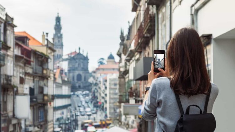 Dormidas de brasileiros em Portugal disparam 748% até julho 11 Dormidas de brasileiros em Portugal disparam 748% até julho
