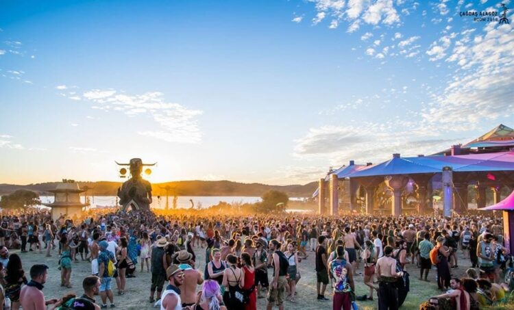 Boom Festival reúne 21 palcos, 544 artistas e mais de 40 mil pessoas de 177 nacionalidades 11 Boom Festival reúne 21 palcos, 544 artistas e mais de 40 mil pessoas de 177 nacionalidades