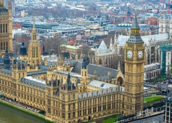 “Corrida” para substituir Boris Johnson ganha força com nove candidatos