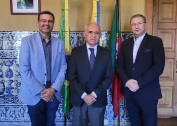 Embaixador brasileiro em Portugal recebe Casa do Brasil – Terras de Cabral