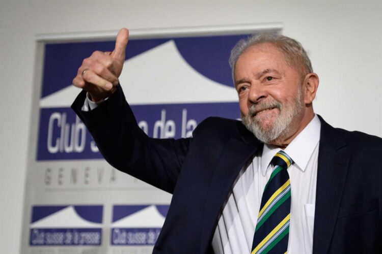 Ex-presidente brasileiro Lula da Silva descarta disputar reeleição caso seja eleito em outubro