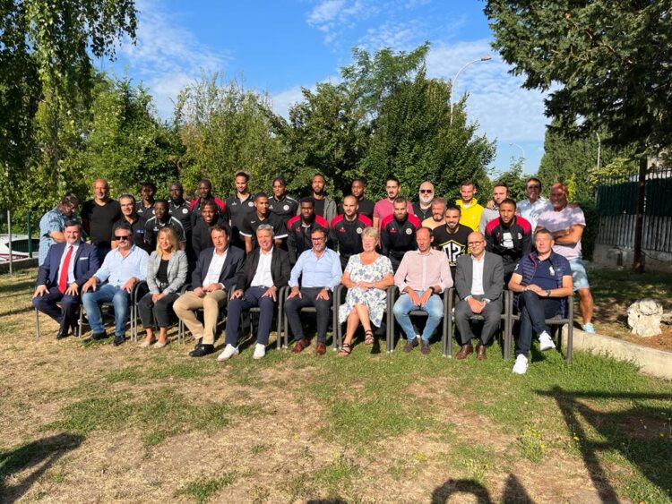 Lusitanos de Saint-Maur apresentou-se para a época 22/23 com novidades