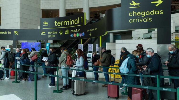 NAV Portugal estabelece acordo com Força Aérea para reduzir atrasos no aeroporto de Lisboa 11 NAV Portugal estabelece acordo com Força Aérea para reduzir atrasos no aeroporto de Lisboa