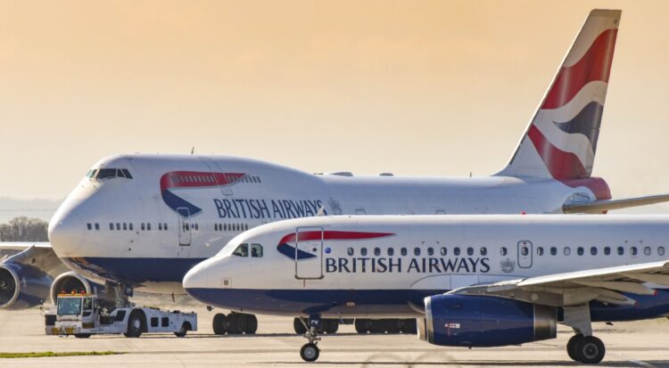 Trabalhadores da British Airways suspendem greve depois de nova proposta salarial 11 Trabalhadores da British Airways suspendem greve depois de nova proposta salarial