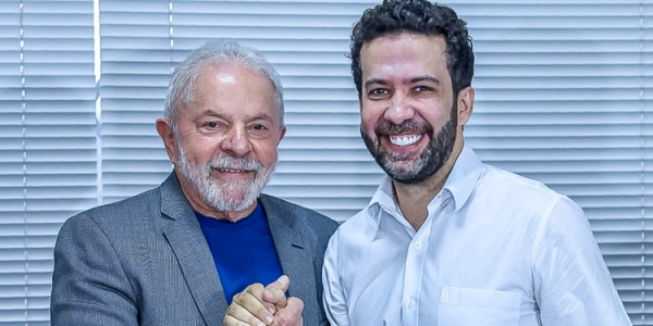 Presidenciais/Brasil: Candidato centrista André Janones anuncia renúncia e passa a apoiar Lula 11 Presidenciais/Brasil: Candidato centrista André Janones anuncia renúncia e passa a apoiar Lula