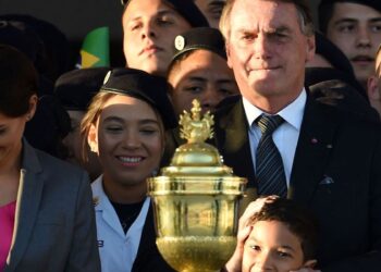 Coração de D. Pedro IV ficou em Portugal e restos mortais no Brasil. Porquê?