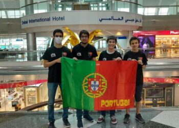 Craques da informática vão às olimpíadas na Indonésia 15 Craques da informática vão às olimpíadas na Indonésia