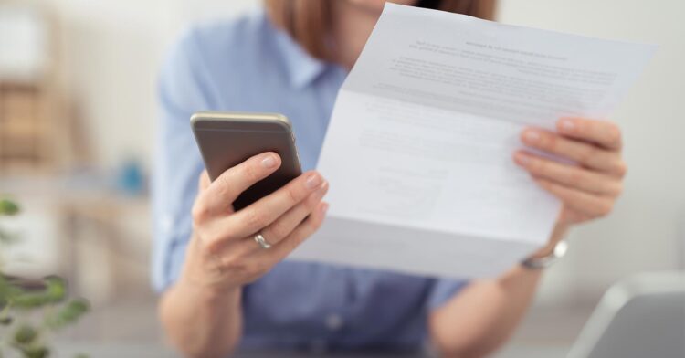 Emigrantes vão poder cancelar contratos de telecomunicações sem custos adicionais 11 Emigrantes vão poder cancelar contratos de telecomunicações sem custos adicionais