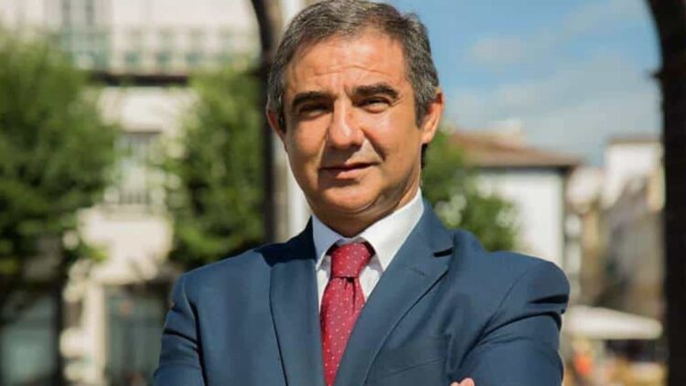 Festa do Espírito Santo: José Manuel Bolieiro convidado de honra em Fall River 11 Festa do Espírito Santo: José Manuel Bolieiro convidado de honra em Fall River