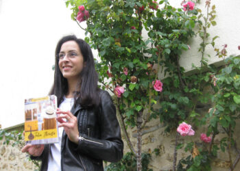 “Júlia Florista” de Alexandra Vieira, um romance para explicar aos franceses o que é o Fado