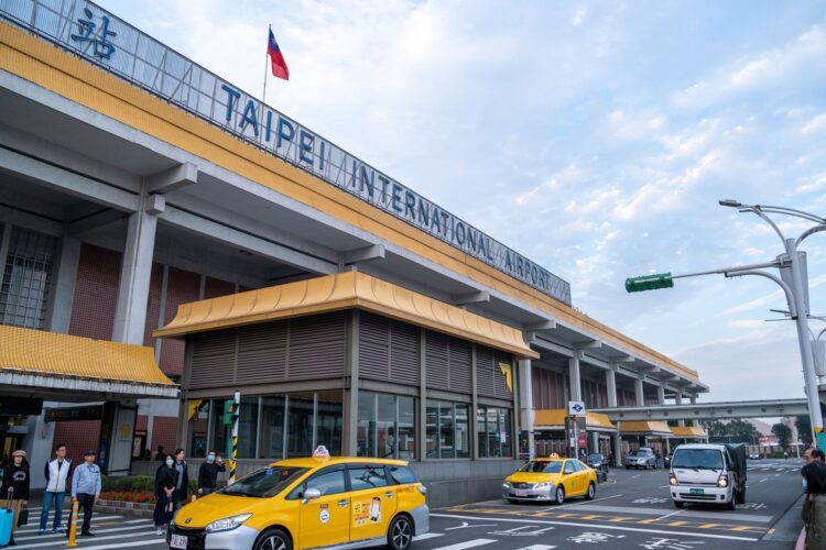 Líder do Congresso dos EUA aterra em Taiwan apesar de ameaças da China 11 Líder do Congresso dos EUA aterra em Taiwan apesar de ameaças da China