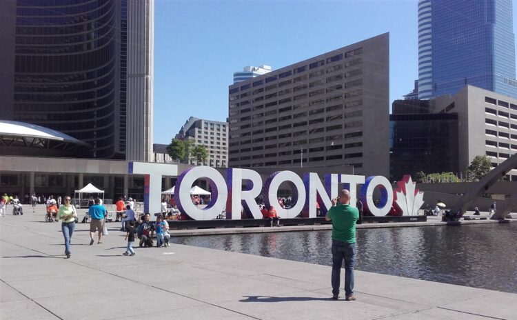 Toronto está à procura de 15.000 pessoas para trabalhar nas eleições municipais de outubro