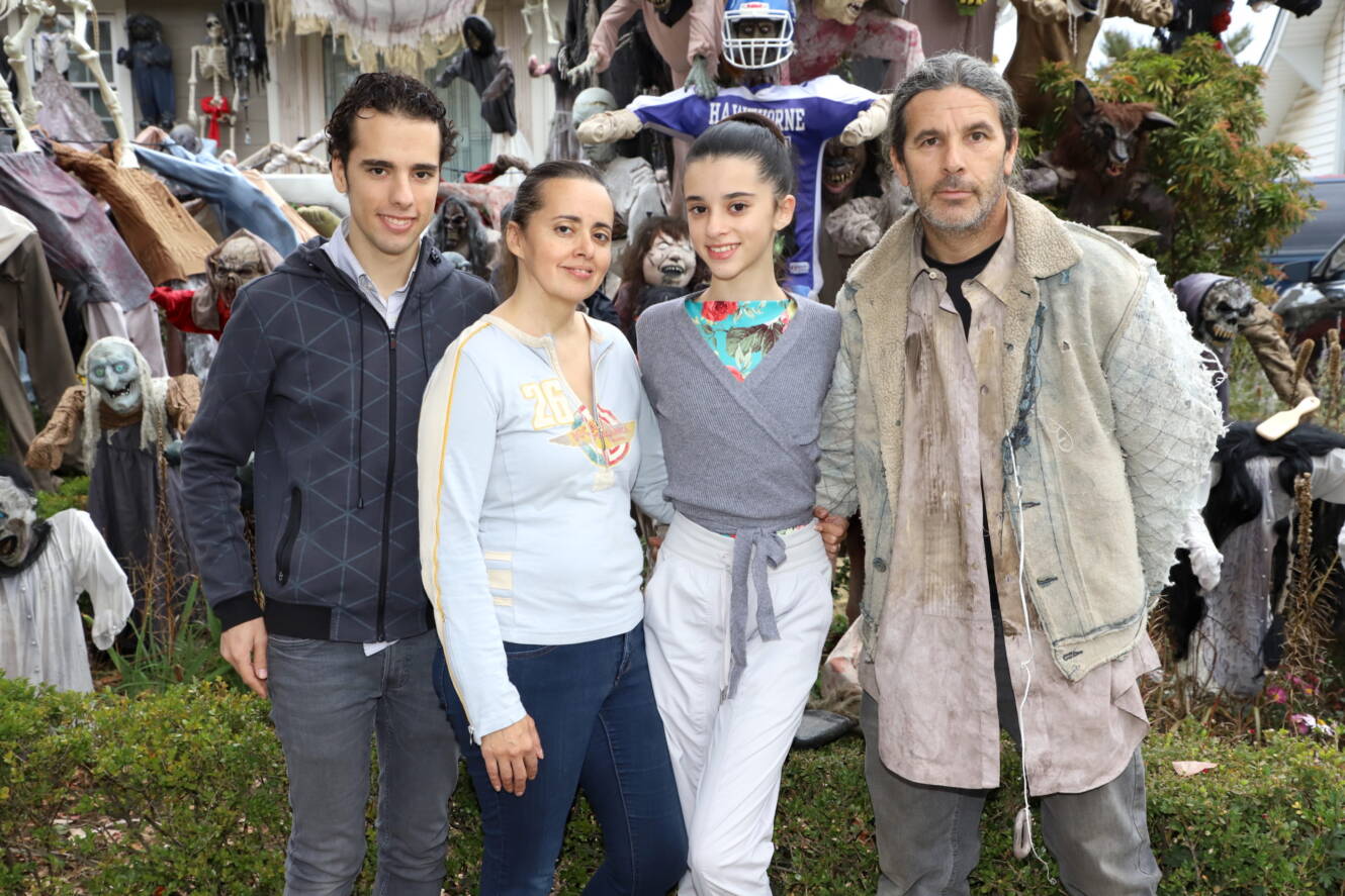 EUA. Decoração de Halloween de família portuguesa atrai milhares de visitantes 12 EUA. Decoração de Halloween de família portuguesa atrai milhares de visitantes