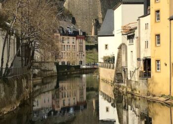 Vive em casal e sonha comprar uma casa. É este o inquilino típico no Luxemburgo