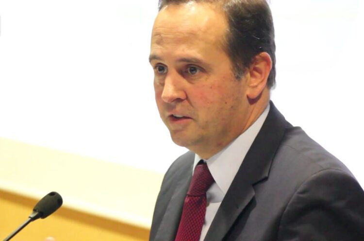 Fernando Medina diz que proposta do Orçamento é de "estabilidade" 11 Fernando Medina diz que proposta do Orçamento é de "estabilidade"