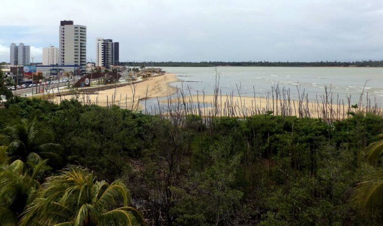 Federação das Câmaras Portuguesas de Comércio no Brasil recebe a 19a Câmara em Sergipe 11 Federação das Câmaras Portuguesas de Comércio no Brasil recebe a 19a Câmara em Sergipe