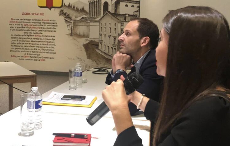 Luxemburgo. Sessão de informação sobre direito de voto dos residentes estrangeiros 11 Luxemburgo. Sessão de informação sobre direito de voto dos residentes estrangeiros