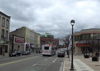 Canadá. Luso-canadianos Martin Medeiros e Paul Vicente foram reeleitos, em Brampton, nas eleições municipais do Ontário.