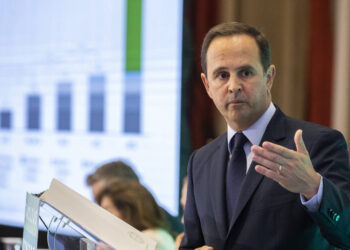 Medina admite corrigir atualização das pensões se inflação em novembro subir