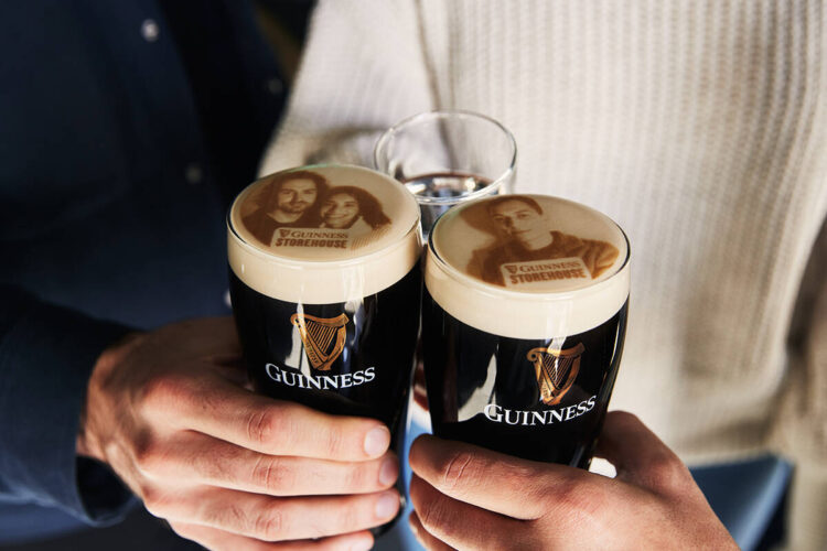 Impressora da Guinness percorre mais de 50 bares