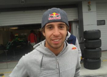 Piloto português António Félix da Costa campeão mundial de resistência em LMP2