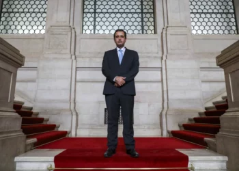 CCP pede “medidas urgentes” sobre ordenados dos trabalhadores consulares de Portugal no Brasil