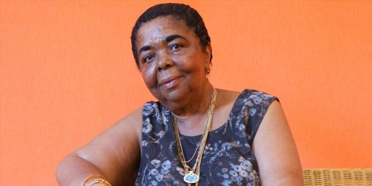 Cabo Verde quer museu Cesária Évora desenhado por arquiteto de "renome internacional" 11 Cesária Évora