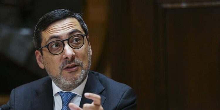 Promovido, despromovido e promovido outra vez. Quem é Mendonça Mendes, o novo “braço direito” de Costa 11 Miguel Alves