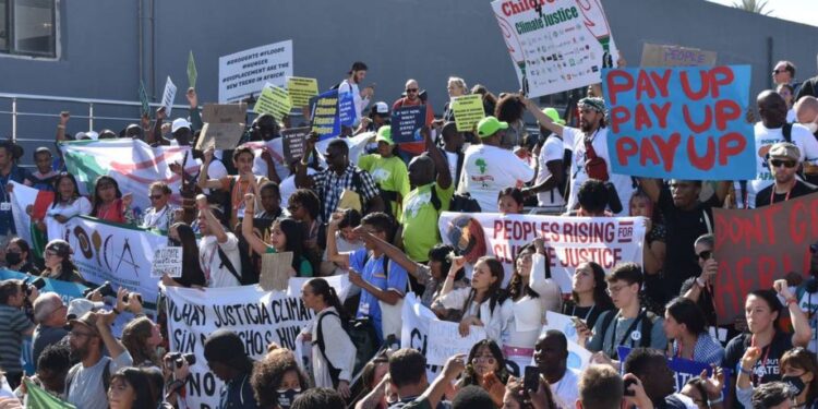 Moçambique: Jovens lutam pelas decisões sobre mudanças climáticas 11 Mocambique jovens