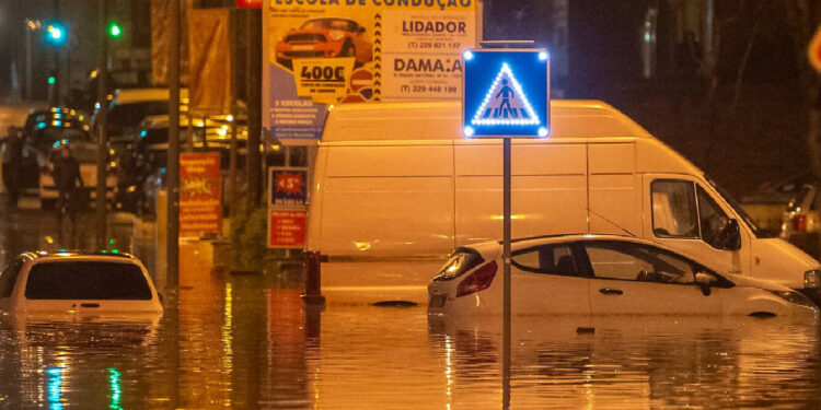 Lisboa, Leiria, Santarém, Setúbal e Faro em alerta laranja a partir da meia-noite 11 Portugal cheias