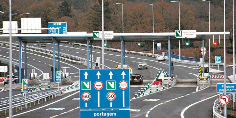Sobem 4,9%. Governo aprova aumento das Portagens em 2023 11 portagens