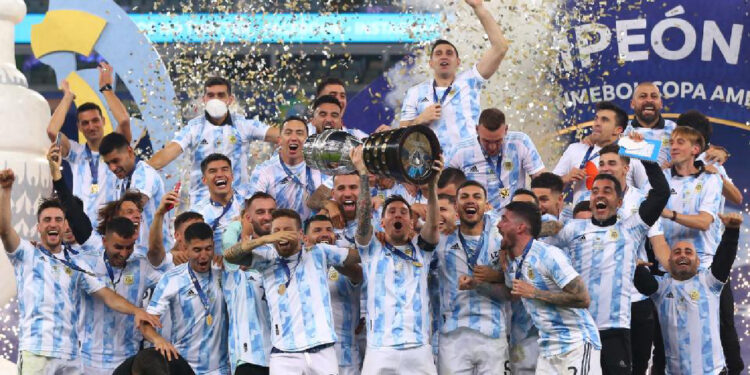 Argentina campeã Mundial pela 3.ª vez. Messi é o melhor jogador 11 mundial