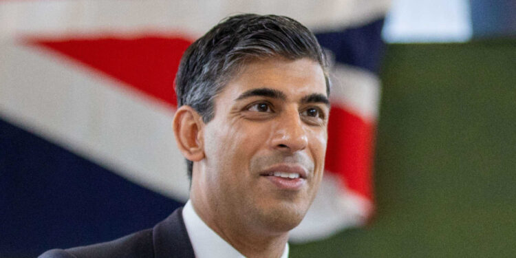 Reino Unido. PM britânico promete acabar com atrasos no processamento de migrantes ilegais 11 REINO UNIDO