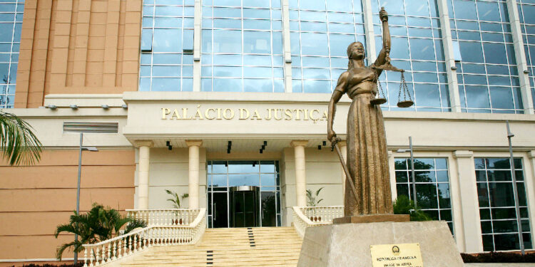 Angola. Tribunal Constitucional angolano extingue dois partidos políticos 11 angola