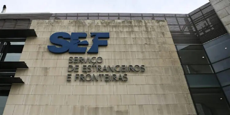 SEF regularizou mais de 2 mil menores estrangeiros a estudar em Portugal 11 SEF