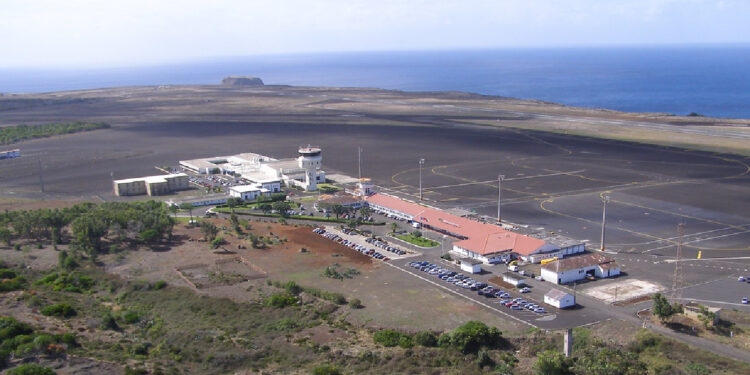 Governo açoriano defende abertura noturna do aeroporto de Santa Maria 11 aeroporto