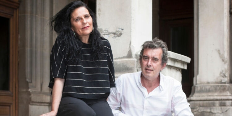 França. Portugueses nomeados para dirigir um teatro em Paris 11 teatro