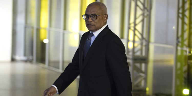 Cabo Verde. Presidente promulga orçamento de Estado 11 governo