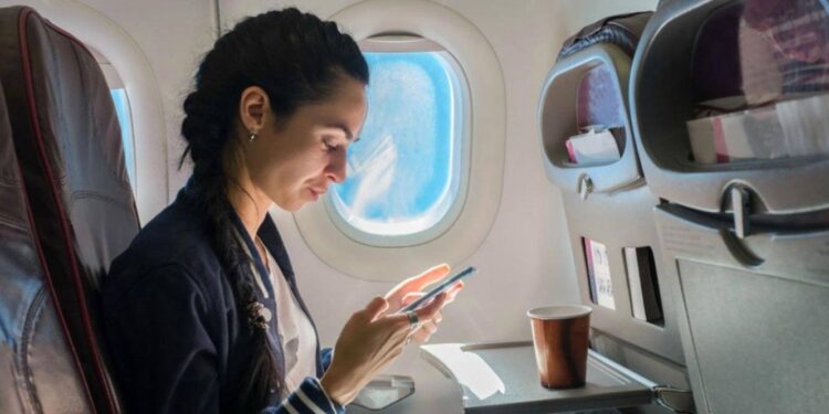 Passageiros vão poder aceder à internet nos voos da UE 11 internet nos voos da UE