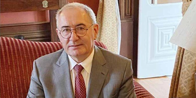 Entrevista a José Cesário, coordenador do Secretariado Nacional do PSD para as Comunidades 11 jose cesario entrevista